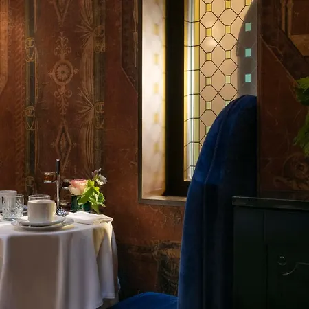 Hotel & Vinci Due